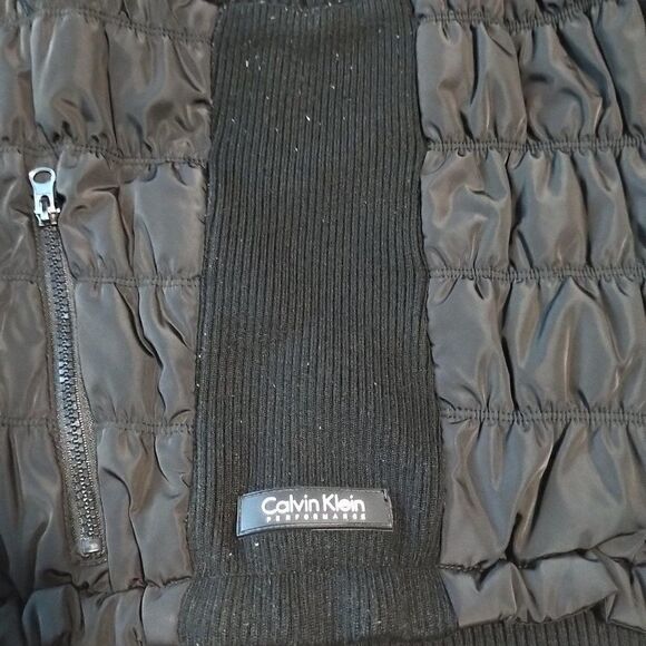 Calvin Klein Performance Vest - Picture 4 of 6